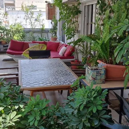& Comfortable Apartment Volos